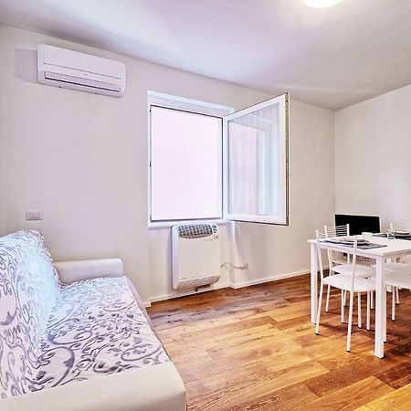 Marina Apartments Colico Exterior foto